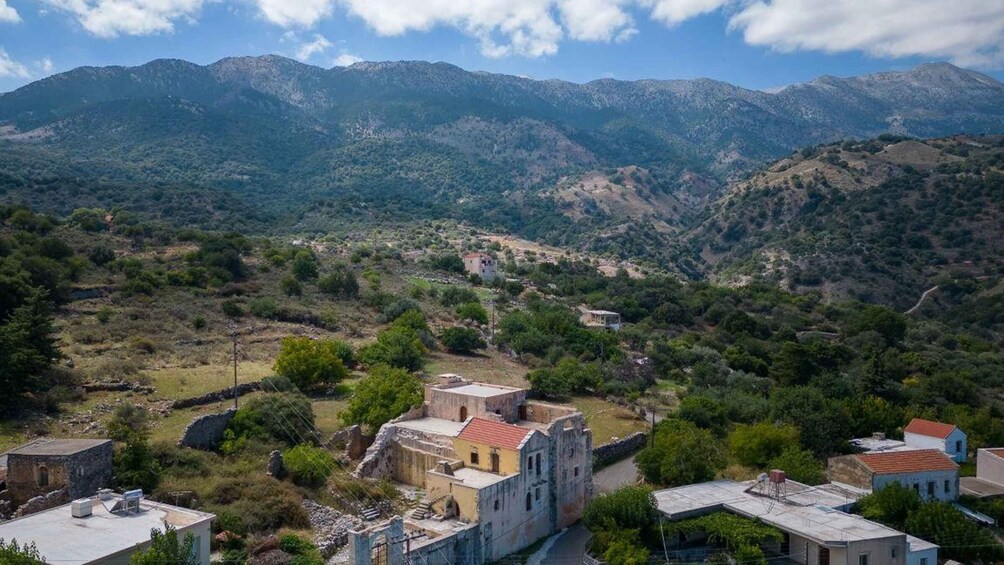 Chania: 7 Villages of Apokoronas Tour with Lunch