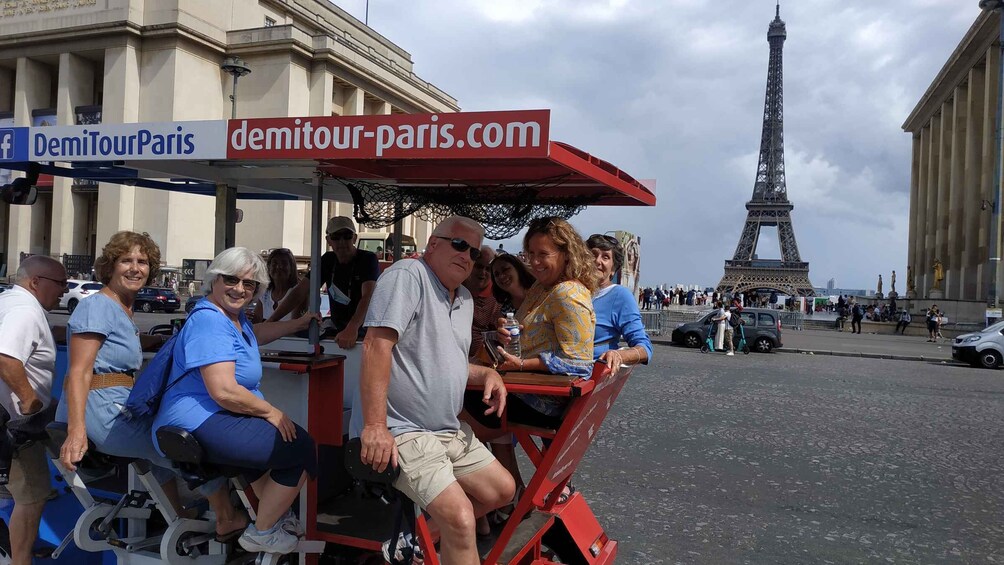 Picture 5 for Activity Paris: 1.5-Hour Eiffel Tower Beer Bike Tour