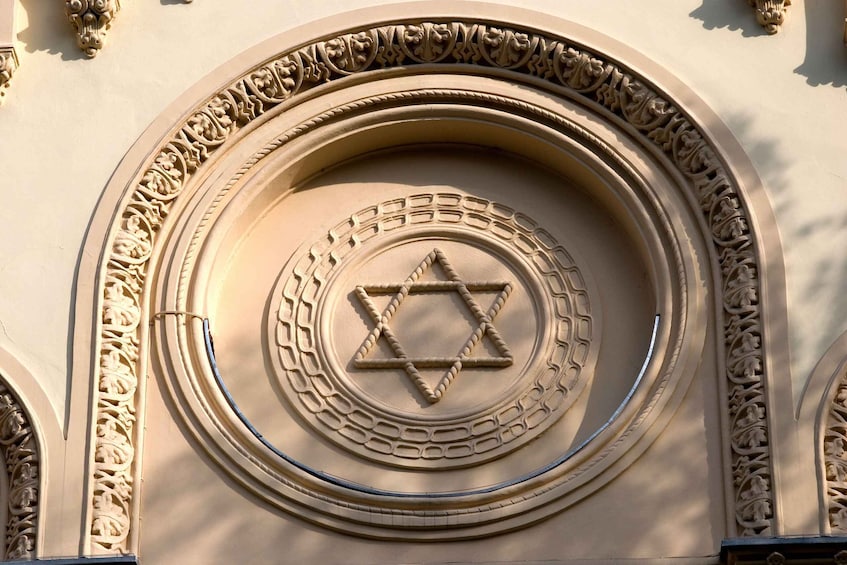 Picture 2 for Activity Warsaw: Ghetto, Jewish Cemetery & POLIN Museum Private Tour