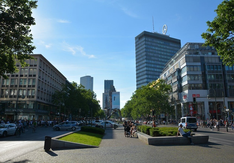 Picture 3 for Activity Berlin: City-West Walking Tour with a Real Berliner