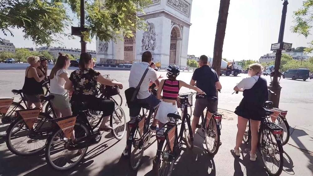 Picture 4 for Activity Paris: City Highlights Bike Tour