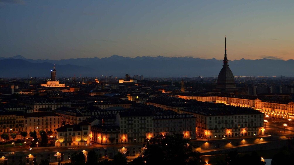 Picture 3 for Activity Turin: Historical Walking Tour by Night