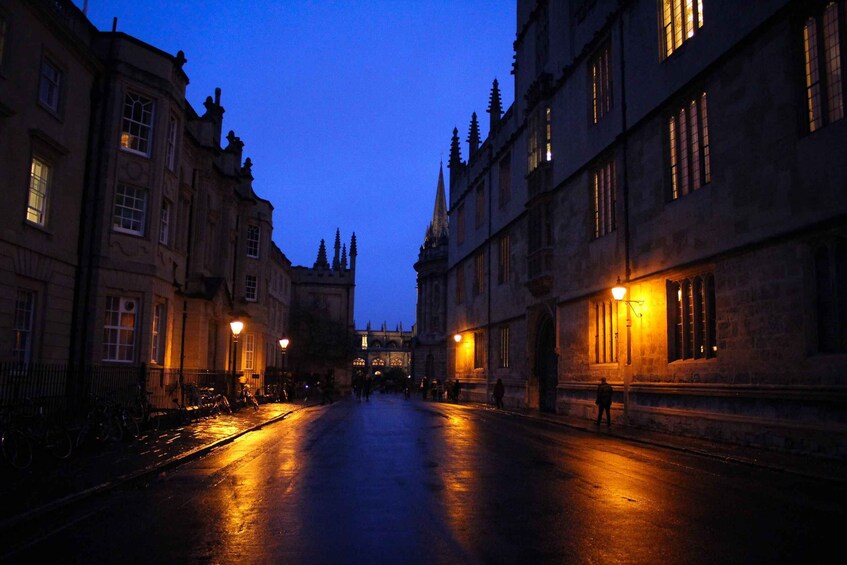 Picture 2 for Activity Oxford: Official “Haunted Oxford” Ghost Tour