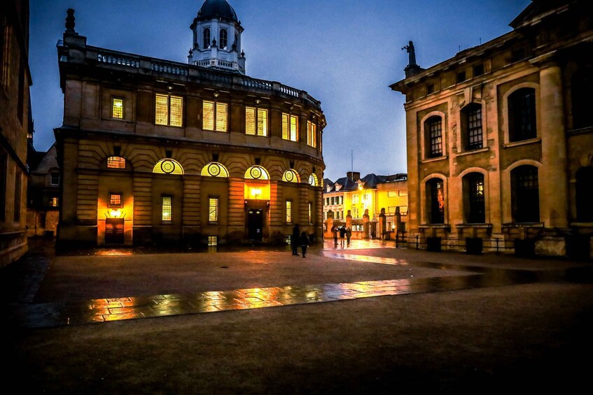 Picture 1 for Activity Oxford: Official “Haunted Oxford” Ghost Tour