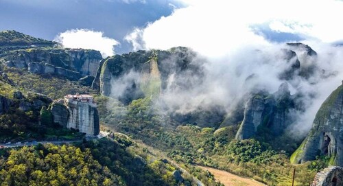 Desde Kalabaka: tour privado de medio día por Meteora - Agencia local