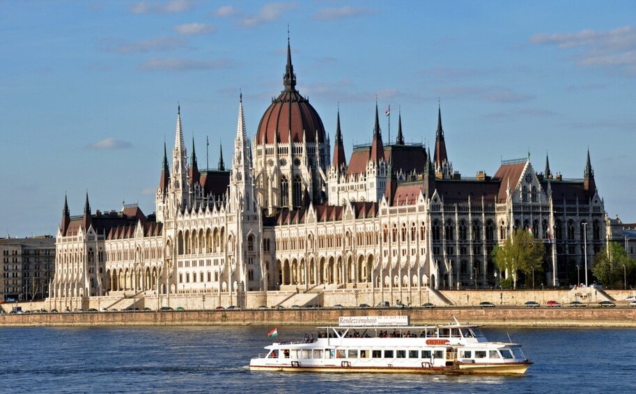 Picture 4 for Activity Budapest: Private 4-Hour Guided Walking Tour