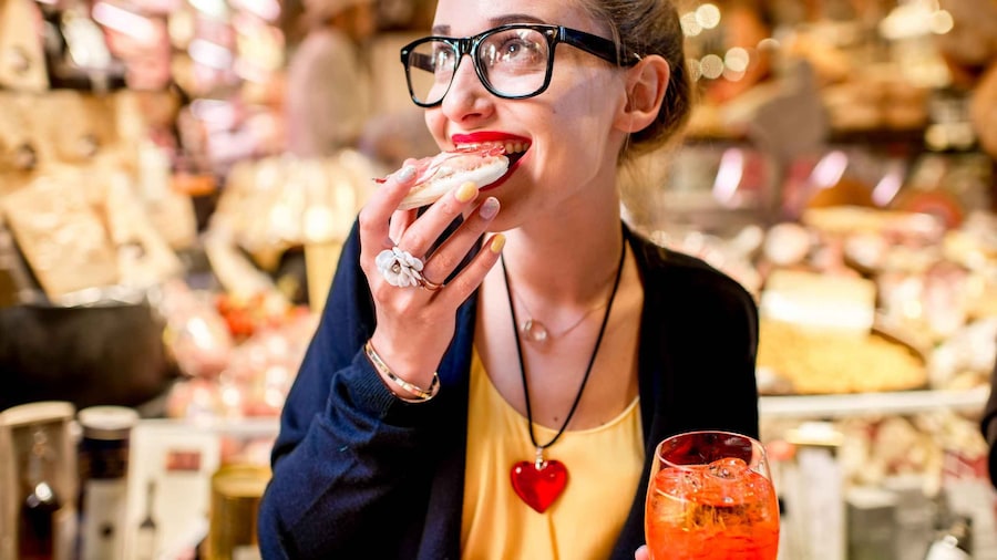 Bologna: Self-Guided Food Tasting Tour with Vouchers