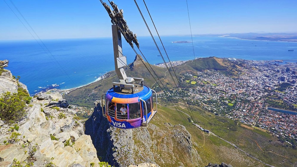 Cargar foto 4 de 10. Gondola in Cape Town