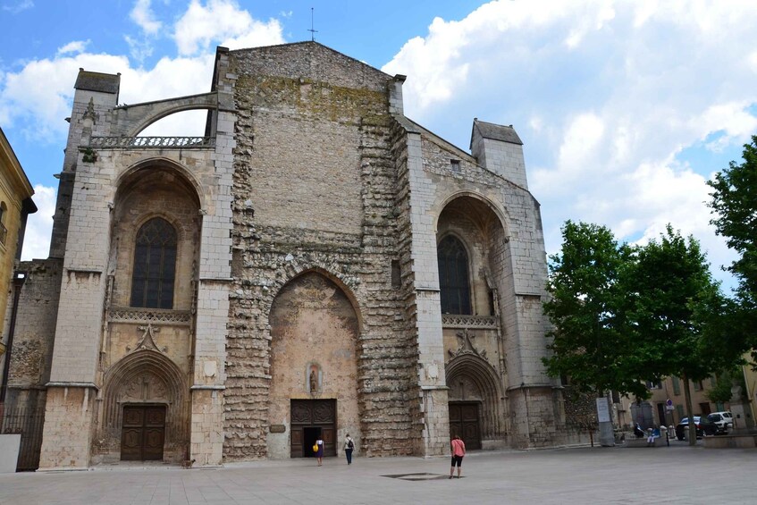 Picture 13 for Activity Churches of Provence & French Countryside Private Tour