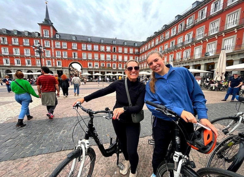 Picture 2 for Activity Best of Madrid: 3-Hour Guided Bike Tour in Small Groups