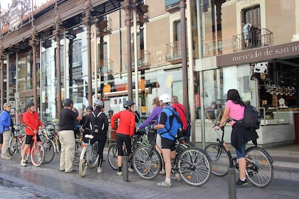 Het beste van Madrid: 3 uur durende fietstocht met gids in kleine groepen