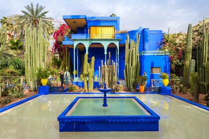 Marrakech: Visita al Jardín Majorelle y Experiencia en el Hammam