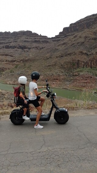 Picture 3 for Activity Maspalomas: Rental E-Scooter Chopper 2 seat