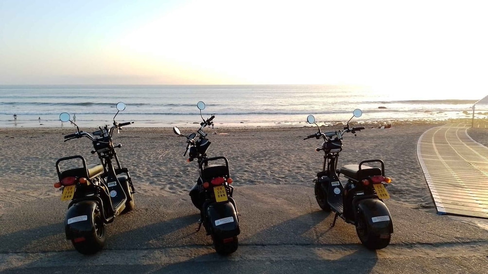 Picture 5 for Activity Maspalomas: 2-Seater Chopper E-Scooter Rental
