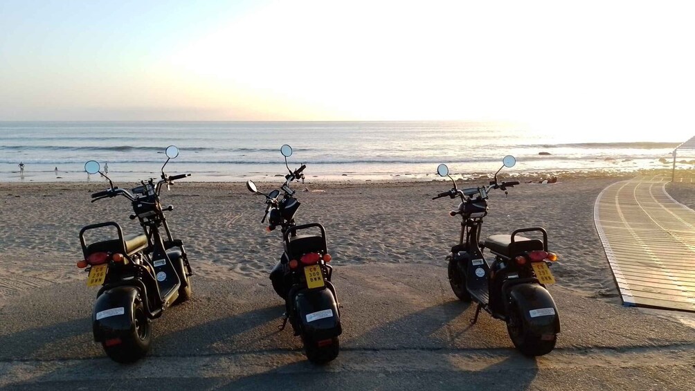 Picture 5 for Activity Maspalomas: 2-Seater Chopper E-Scooter Rental