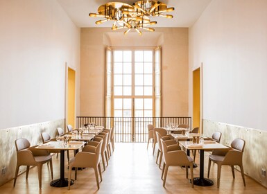 Entrée au château de Versailles sans file d'attente et petit déjeuner