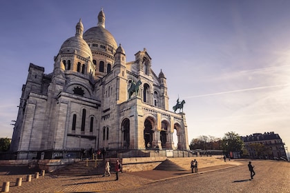 Paris på en dag med Louvren, Eiffeltornet, stadsvandring och kryssning