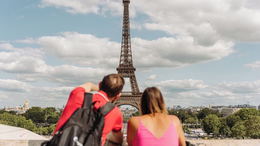 Paris in a Day: Louvre, Notre Dame, Eiffel Tower & Seine Cruise