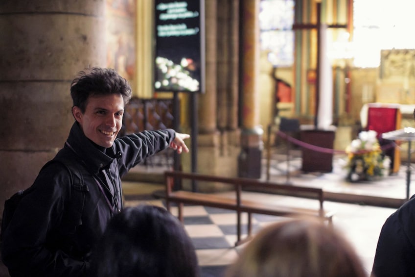 Medieval Quarter Tour with Sainte-Chapelle & Notre-Dame
