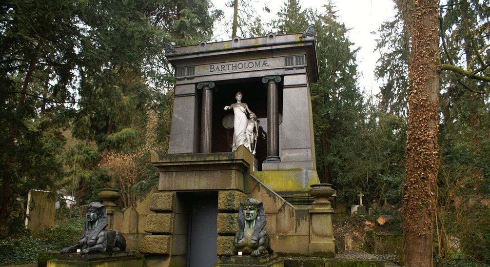 Picture 1 for Activity Heidelberg: Mountain Cemetery Tour