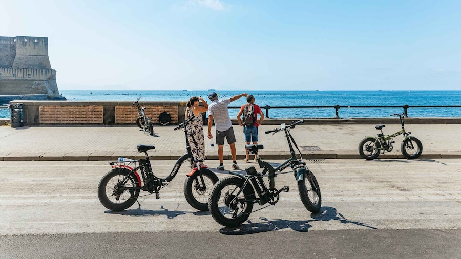 Naples: Sightseeing Tour by E-Bike