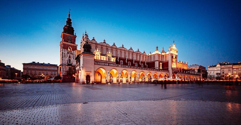 Picture 1 for Activity Krakow: Old Town "Royal Route" Walking Tour