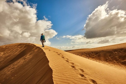 Agadirista/Taghazoutista: Saharan hiekkadyynit kuljetuksella