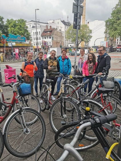 Picture 11 for Activity Hamburg: Downtown, Alster & Alternative Areas Bike Tour