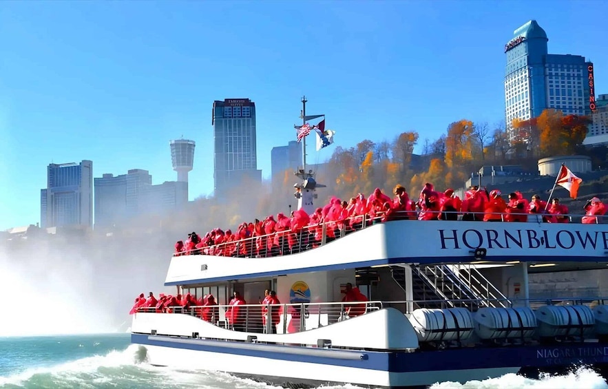 Toronto: Guided Niagara Falls Day Trip with Optional Cruise