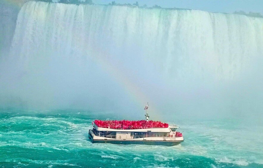 Picture 2 for Activity Toronto: Guided Niagara Falls Day Trip with Optional Cruise