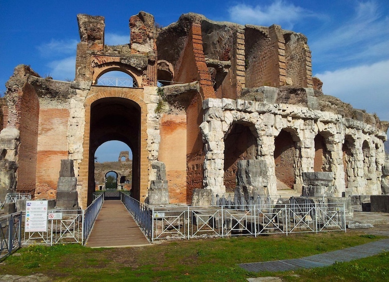 Caserta Royal Palace and Spartacus Amphitheater Tour