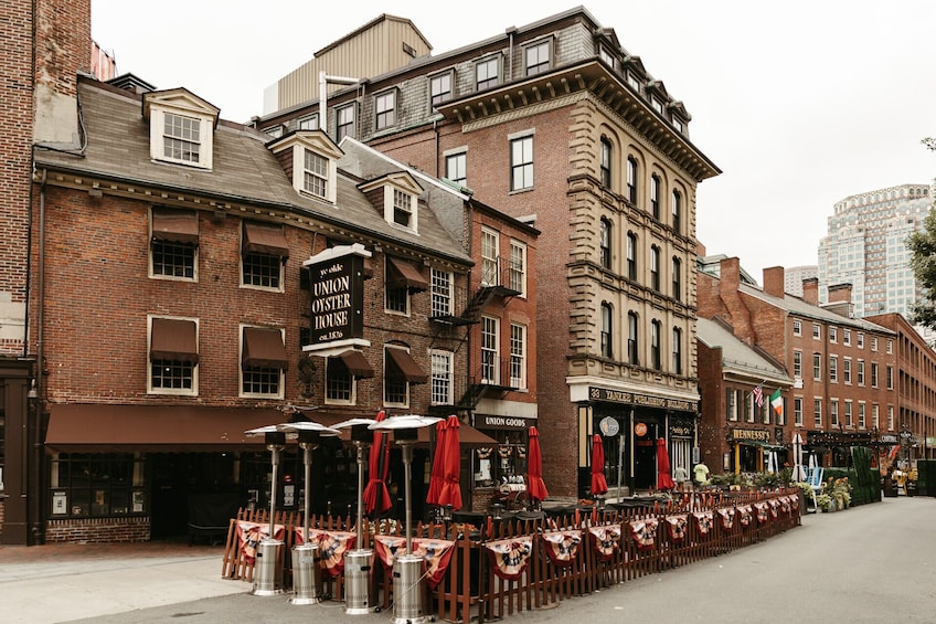 Ultimate Boston Food Tour: Freedom Trail & North End