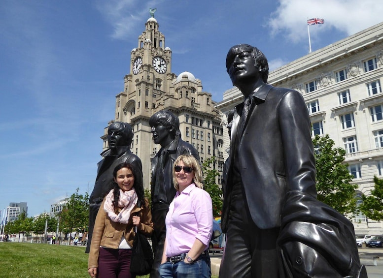 Liverpool: Beatles Walking Tour, Cavern Club & 137m tower