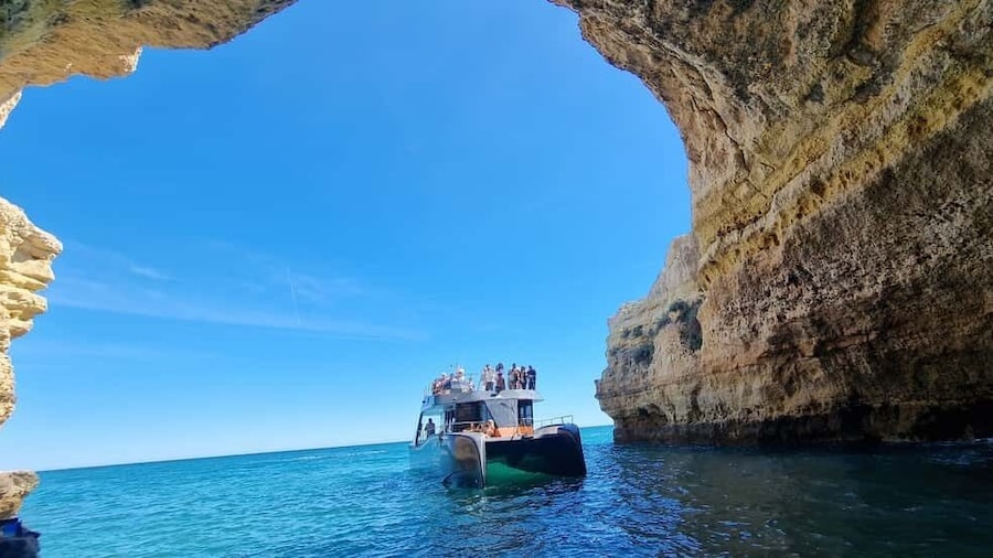 Albufeira: Coastline and Benagil Caves Tour by Catamaran