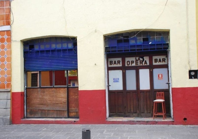 Picture 2 for Activity Puebla: Historic Bars and Canteens Night Tour