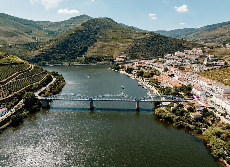 Picture 16 for Activity Porto: Douro Valley Full-Day Boat, Train, and Lunch Tour