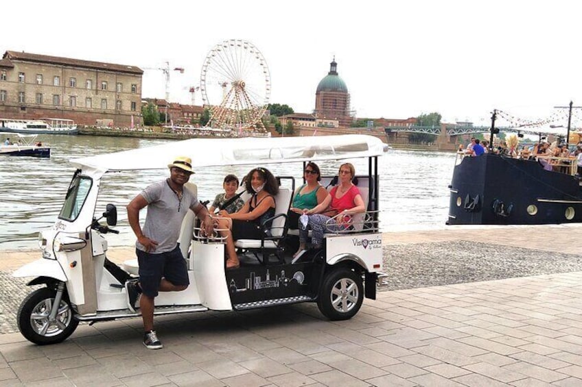 Private tour of Toulouse in an electric Tuk Tuk