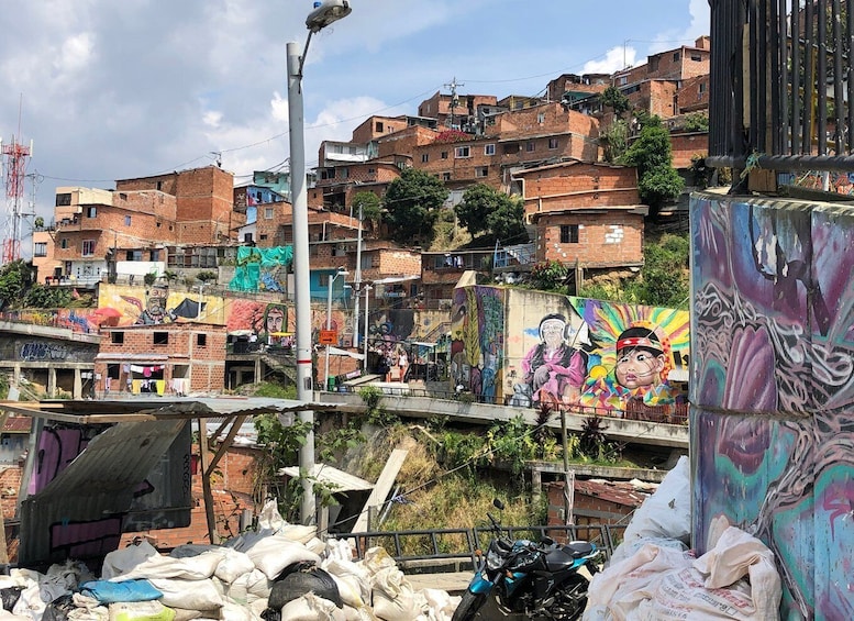 Picture 9 for Activity Medellín: Private Comuna 13 Street Art Tour