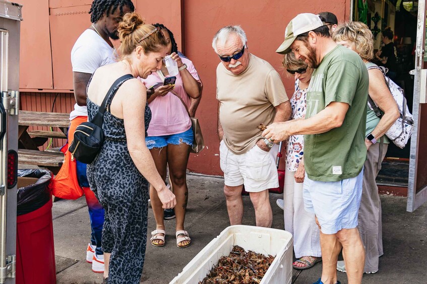 New Orleans: Garden District Food, Drinks & History Tour