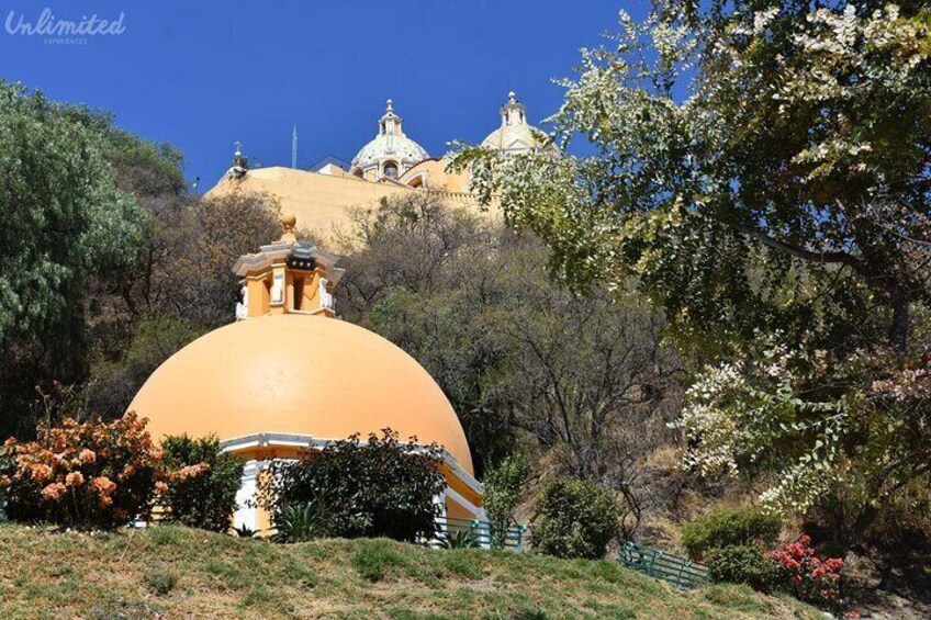 Private Full-Day Tour to Cholula and Talavera 