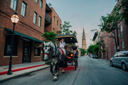 Charleston: Haunted Carriage Evening Tour