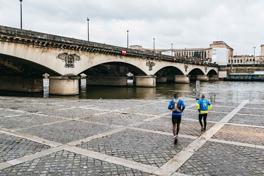 Picture 15 for Activity Paris: Sunrise Running and Sightseeing Group Tour