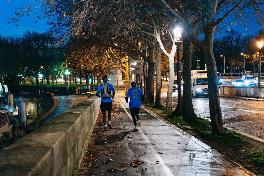 Picture 7 for Activity Paris: Sunrise Running and Sightseeing Group Tour