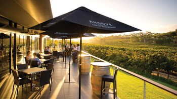 McLaren Vale Hop-On Hop-Off Winery Tour