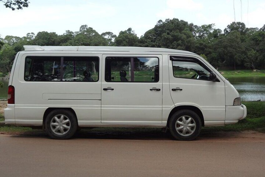 Daily Private car Phnom Penh to Siem Reap
