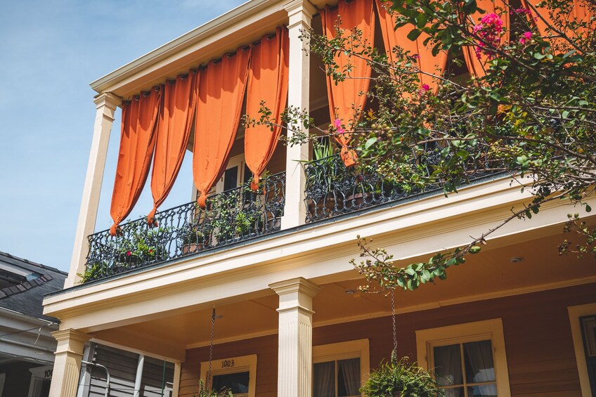 Discover Garden District in New Orleans
