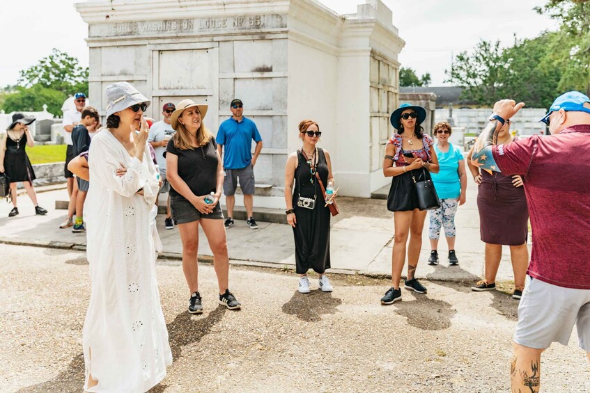 Picture 11 for Activity New Orleans: Cemetery Tour