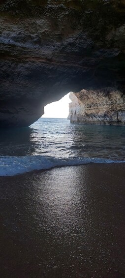 Picture 20 for Activity Algarve: Boat Trip to the Caves of Benagil