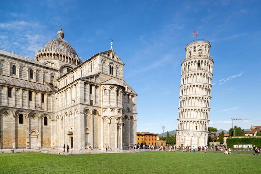 Picture 1 for Activity Pisa: Private Sightseeing Tour with Duomo & Tower Entry