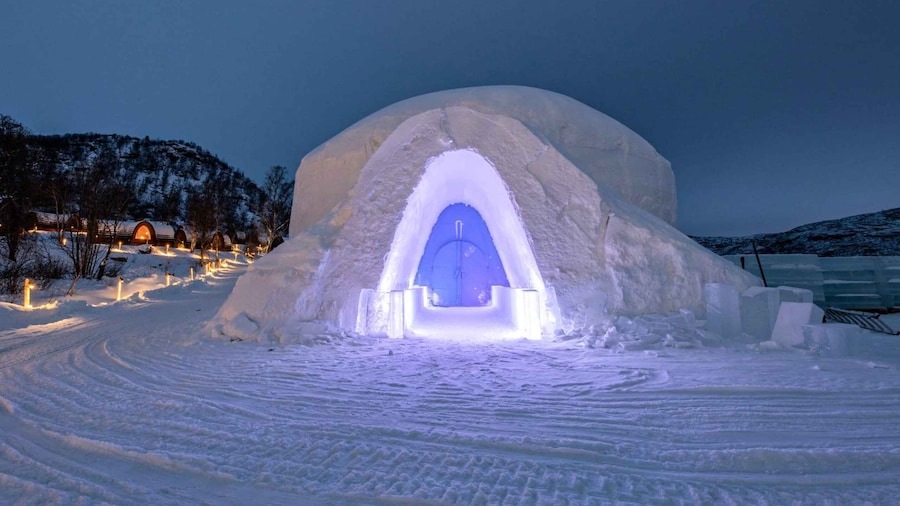 Kirkenes: Snowhotel Entrance Ticket